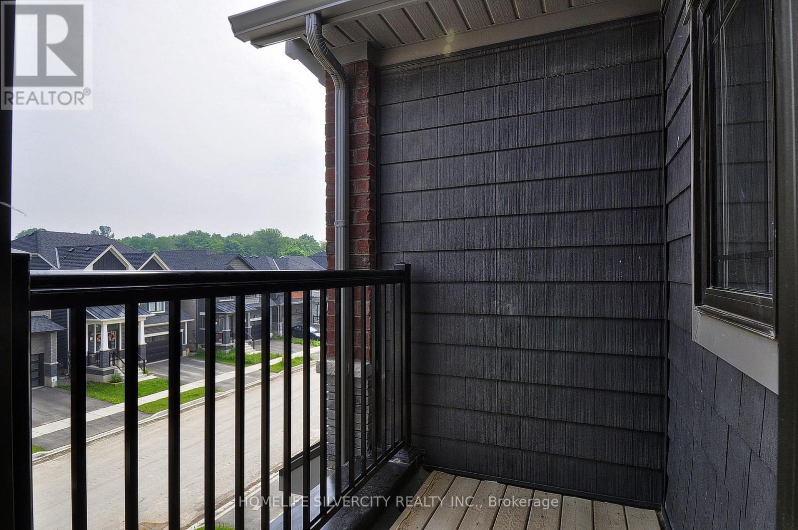 Photo 18 of 87 Holder Drive, Brantford ON