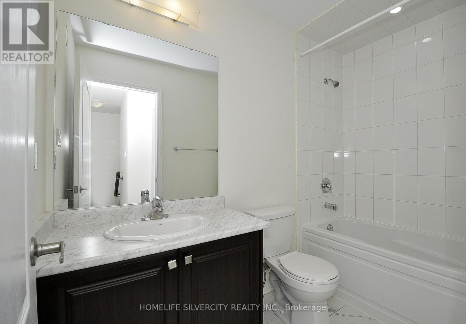Photo 22 of 87 Holder Drive, Brantford ON