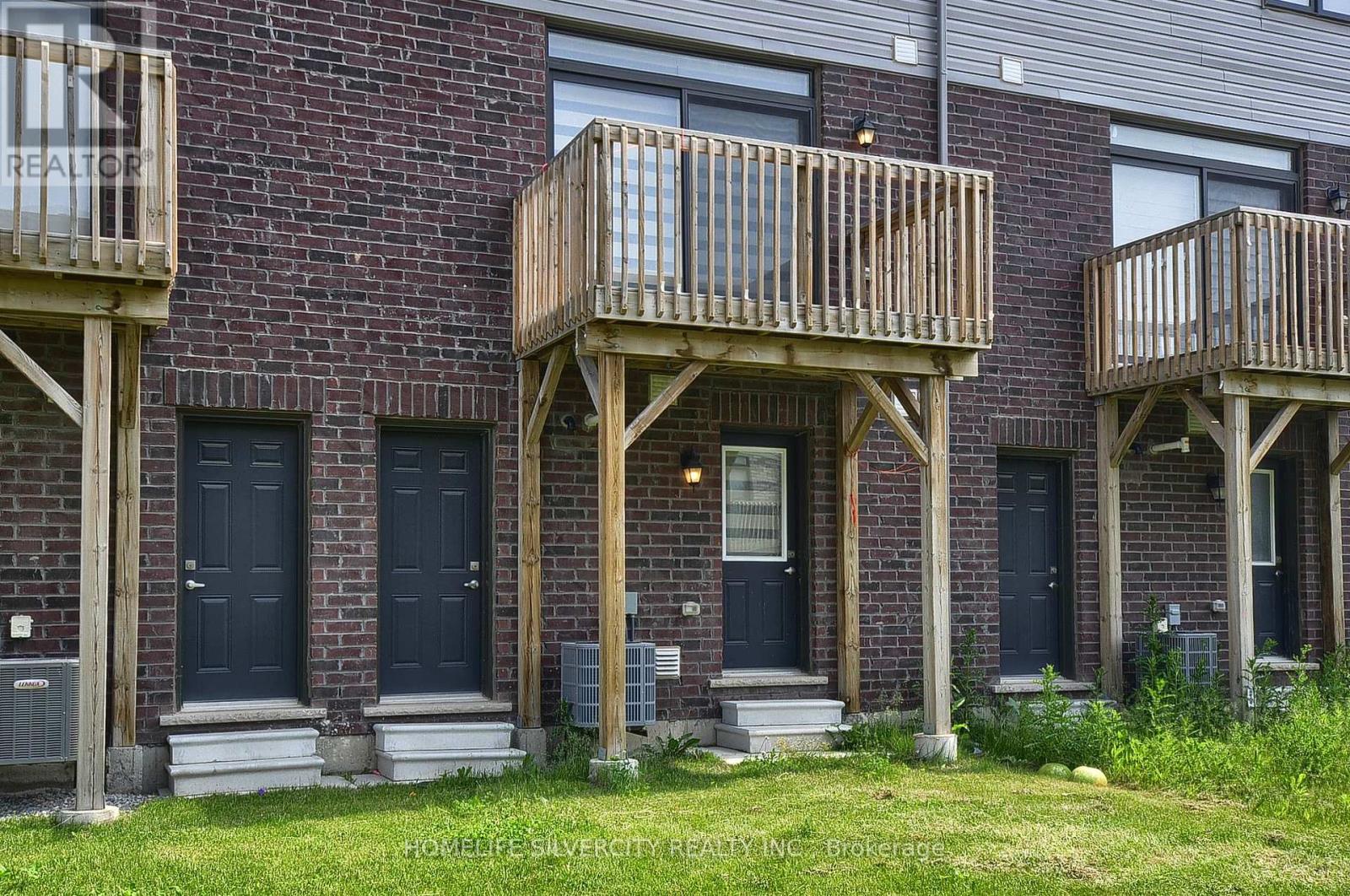 Photo 26 of 87 Holder Drive, Brantford ON