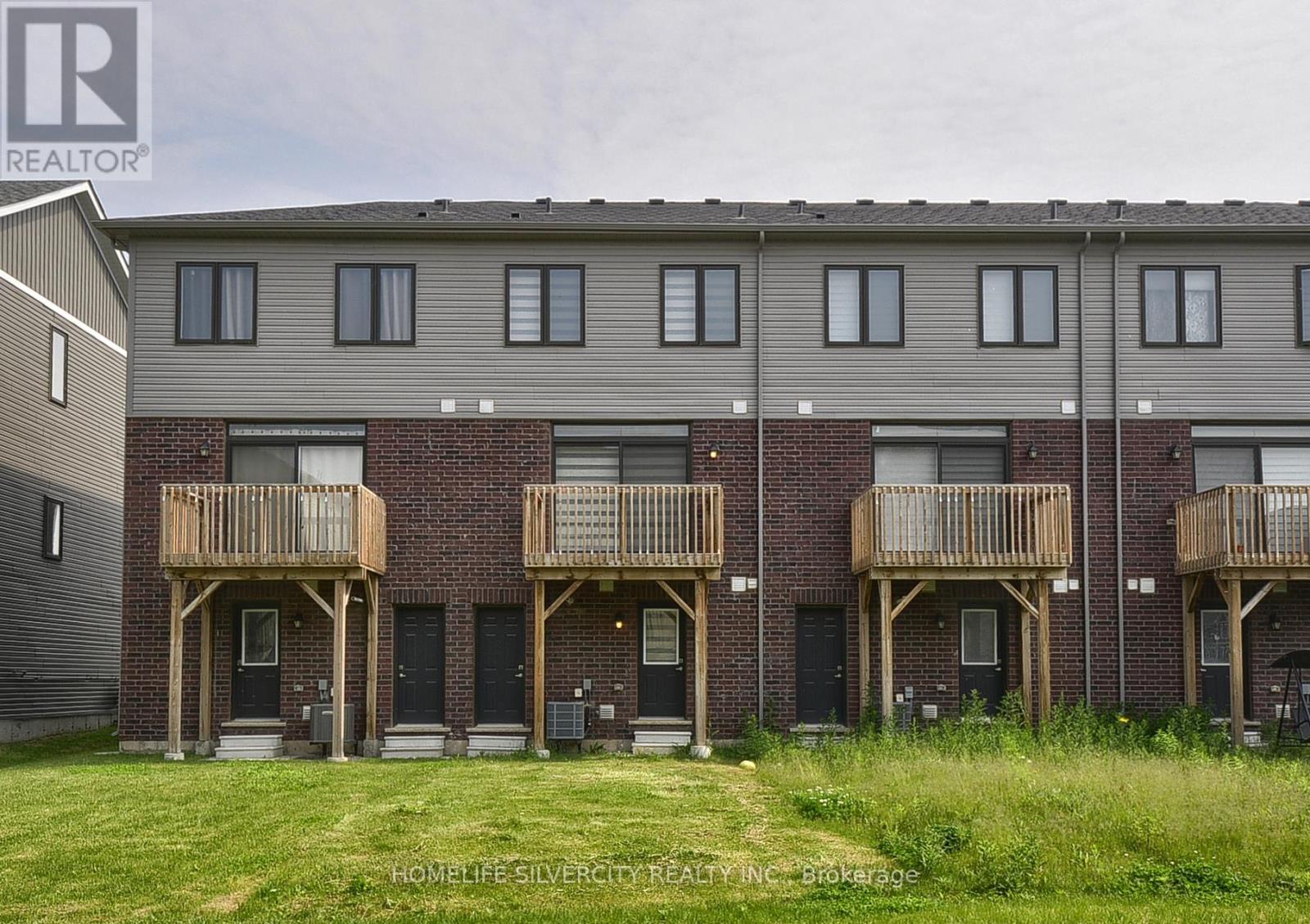 Photo 27 of 87 Holder Drive, Brantford ON