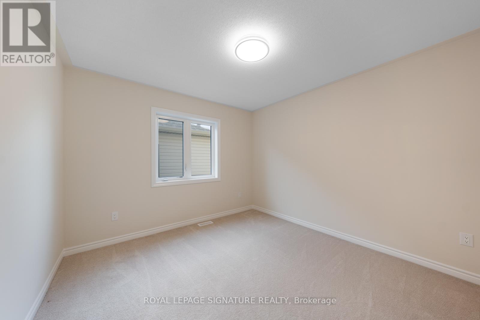Photo 43 of 36 Hillcroft Way, Kawartha Lakes ON