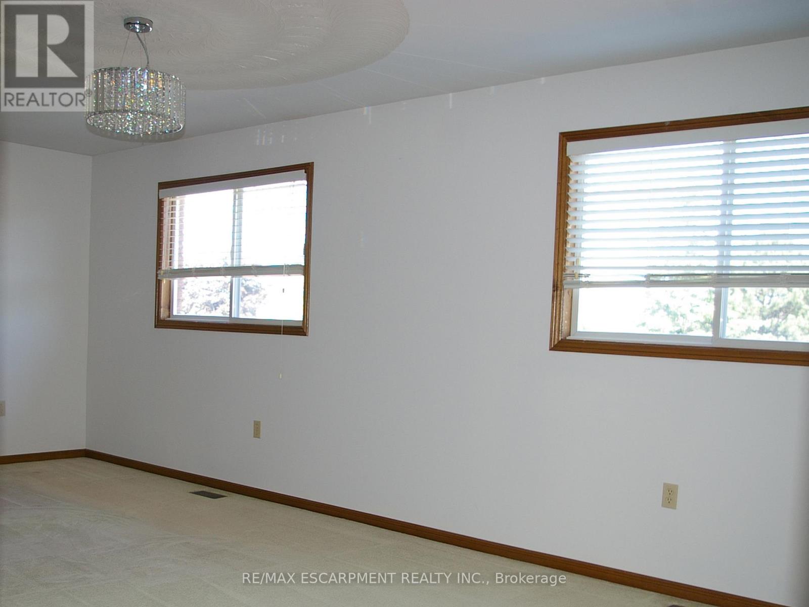 Photo 13 of 47 Republic Avenue, Hamilton ON