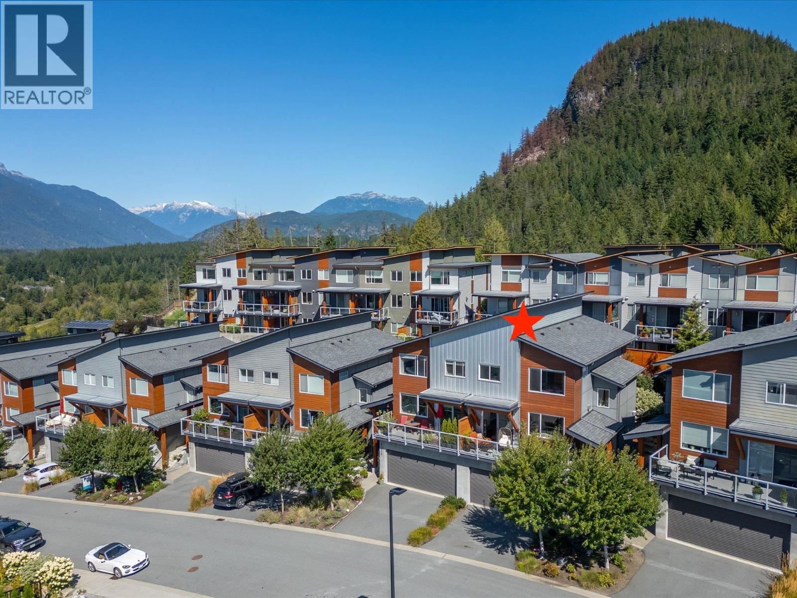 Photo 2 of 41312 Horizon Drive, Squamish BC