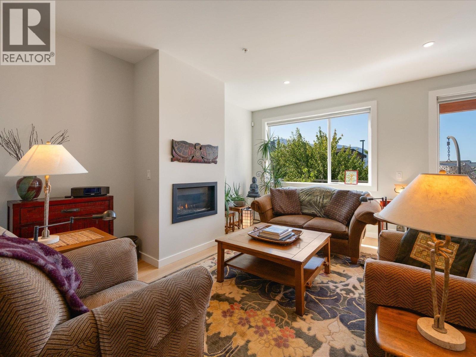 Photo 4 of 41312 Horizon Drive, Squamish BC