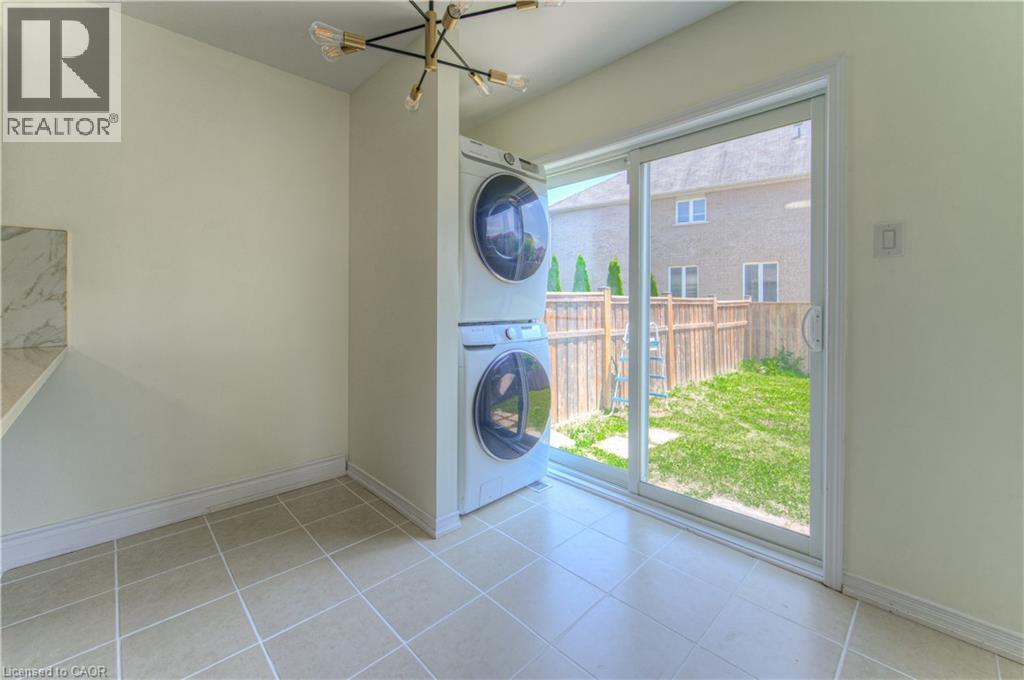 Photo 19 of 70 Gillespie Drive, Brantford ON