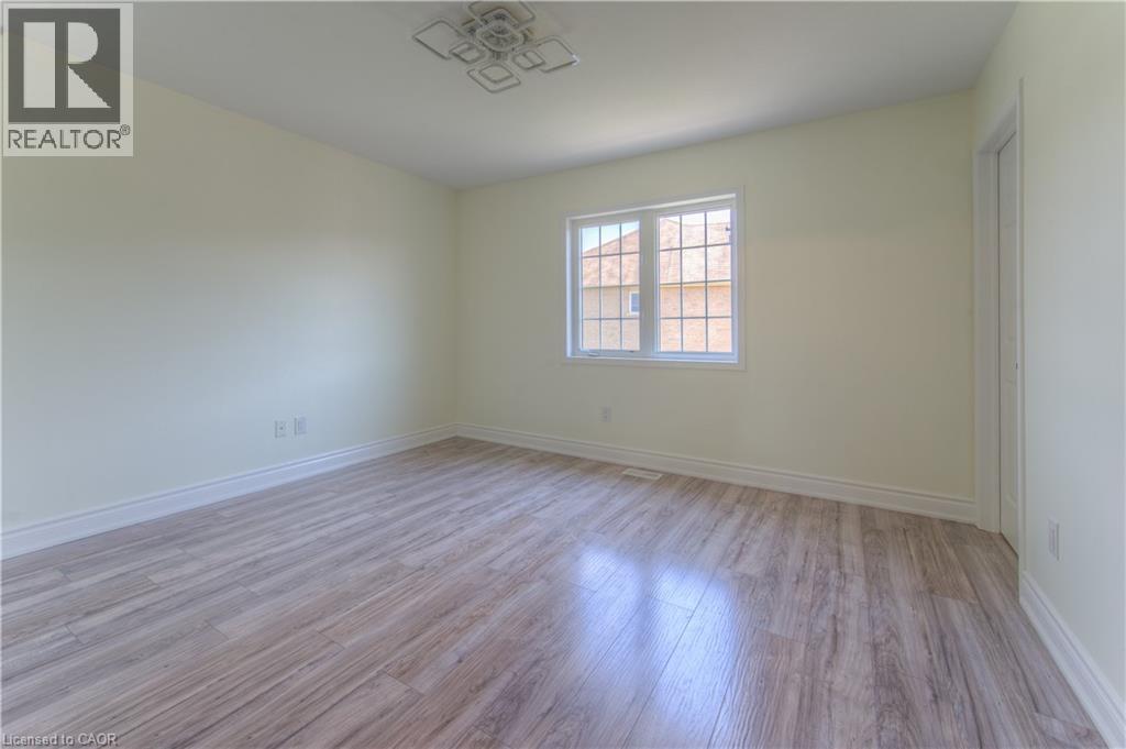 Photo 22 of 70 Gillespie Drive, Brantford ON