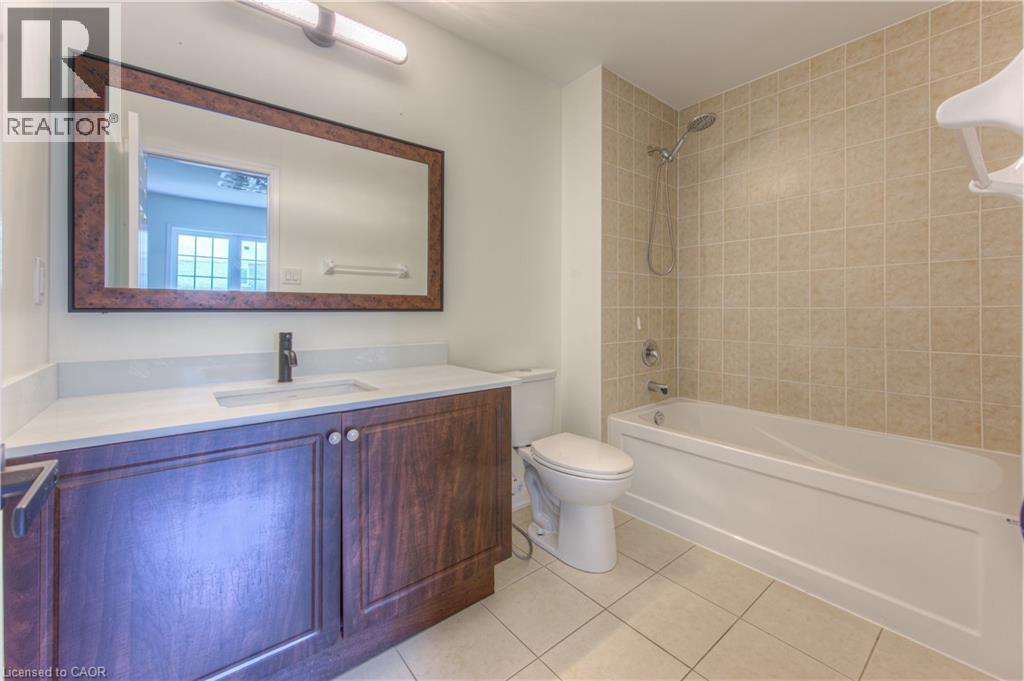 Photo 24 of 70 Gillespie Drive, Brantford ON