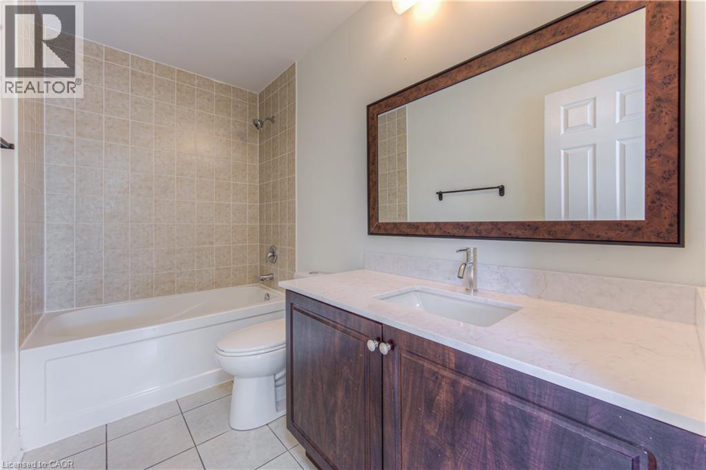 Photo 28 of 70 Gillespie Drive, Brantford ON