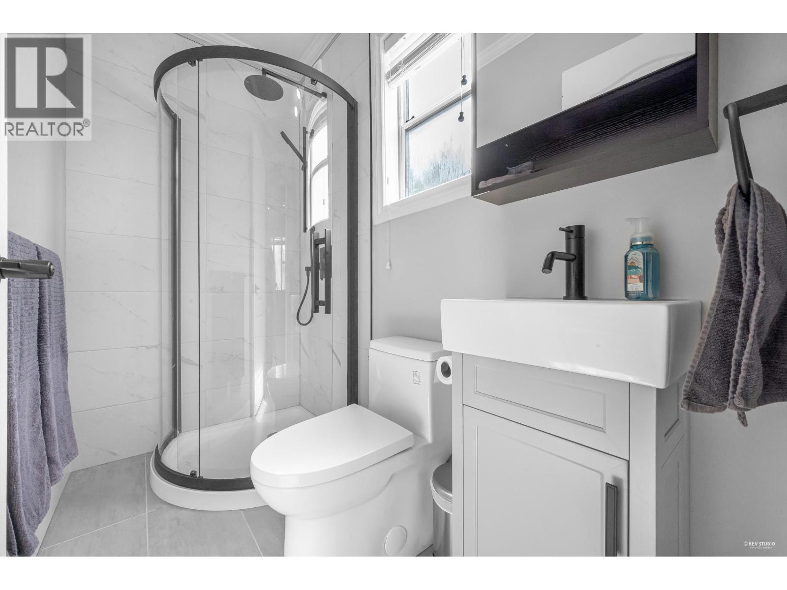 Photo 18 of 235 Pembina Street, New Westminster BC