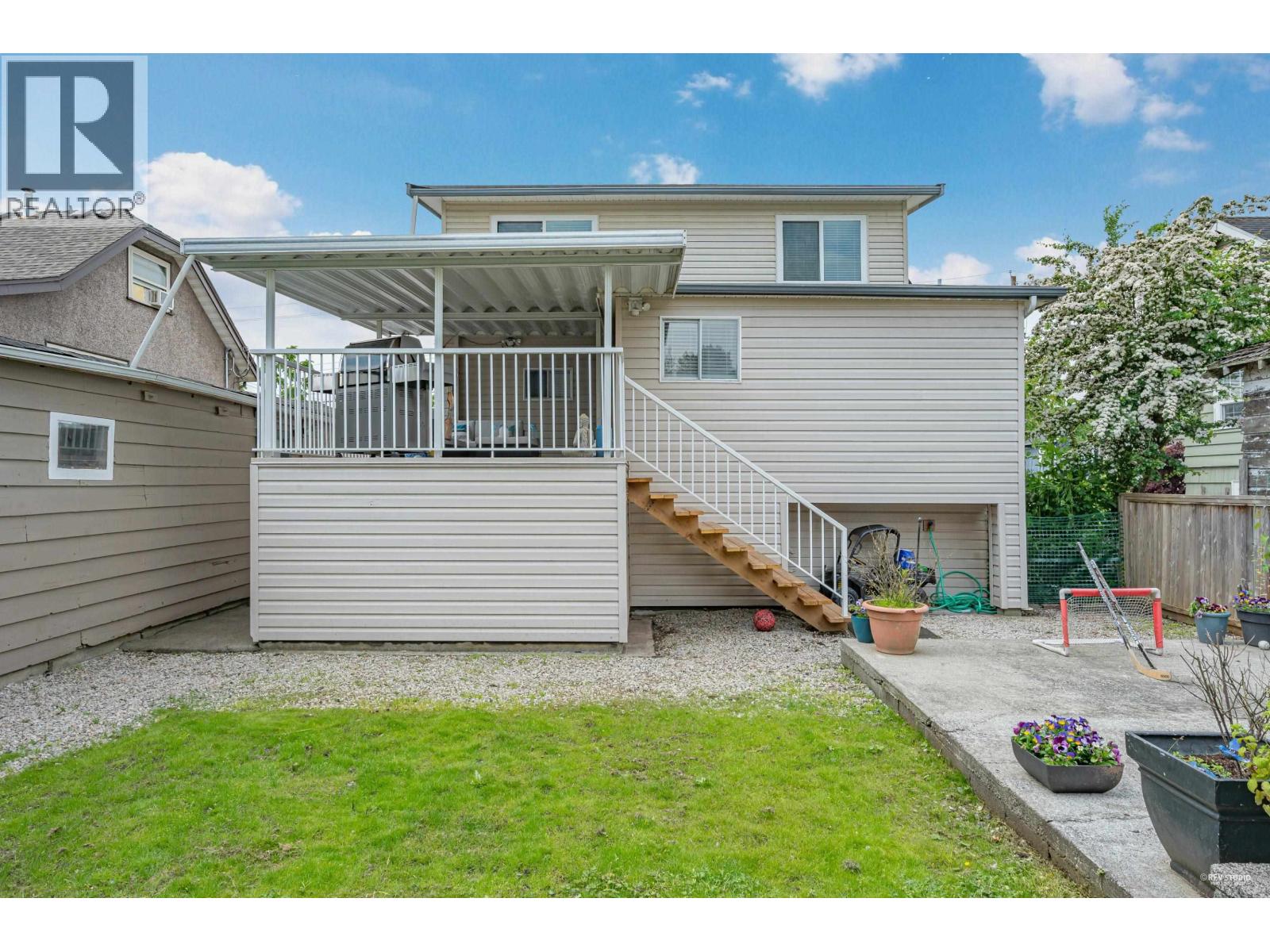 Photo 28 of 235 Pembina Street, New Westminster BC