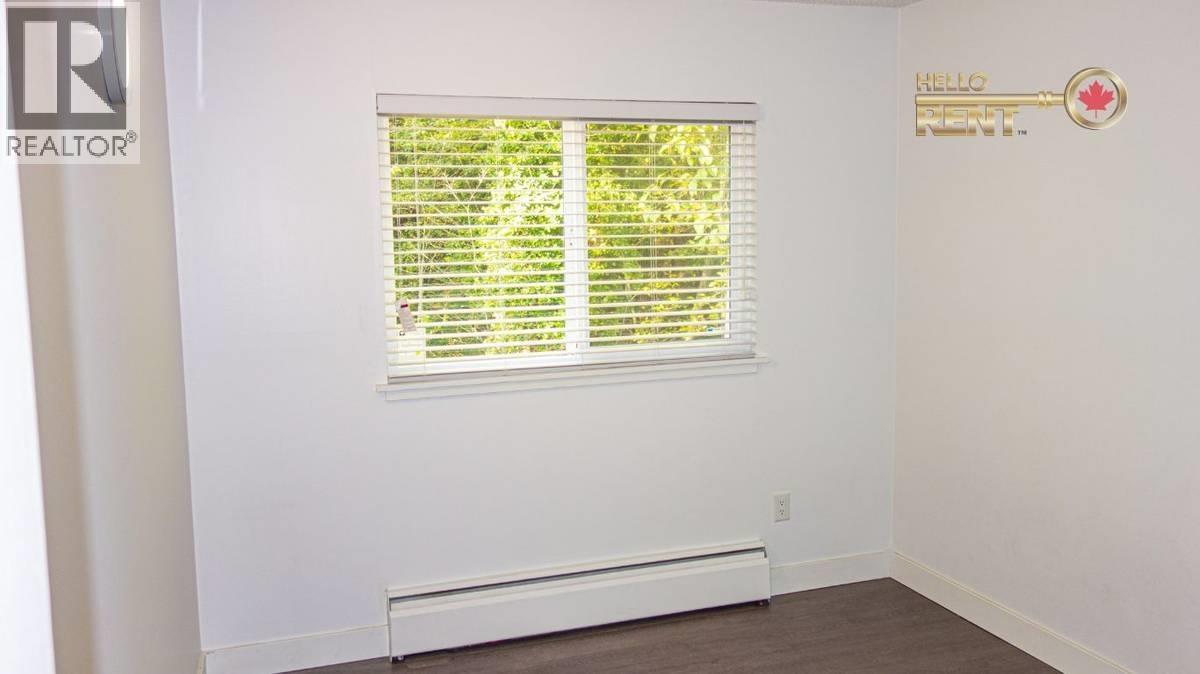Photo 19 of 801 Westview Crescent, North Vancouver BC