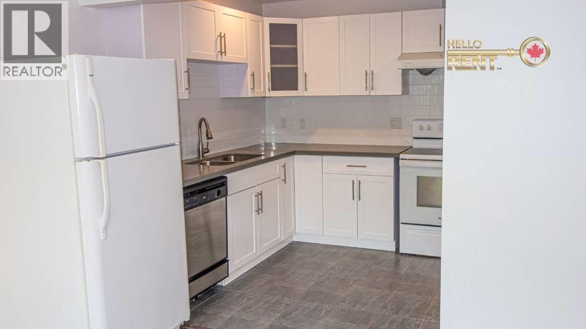 Photo 6 of 801 Westview Crescent, North Vancouver BC