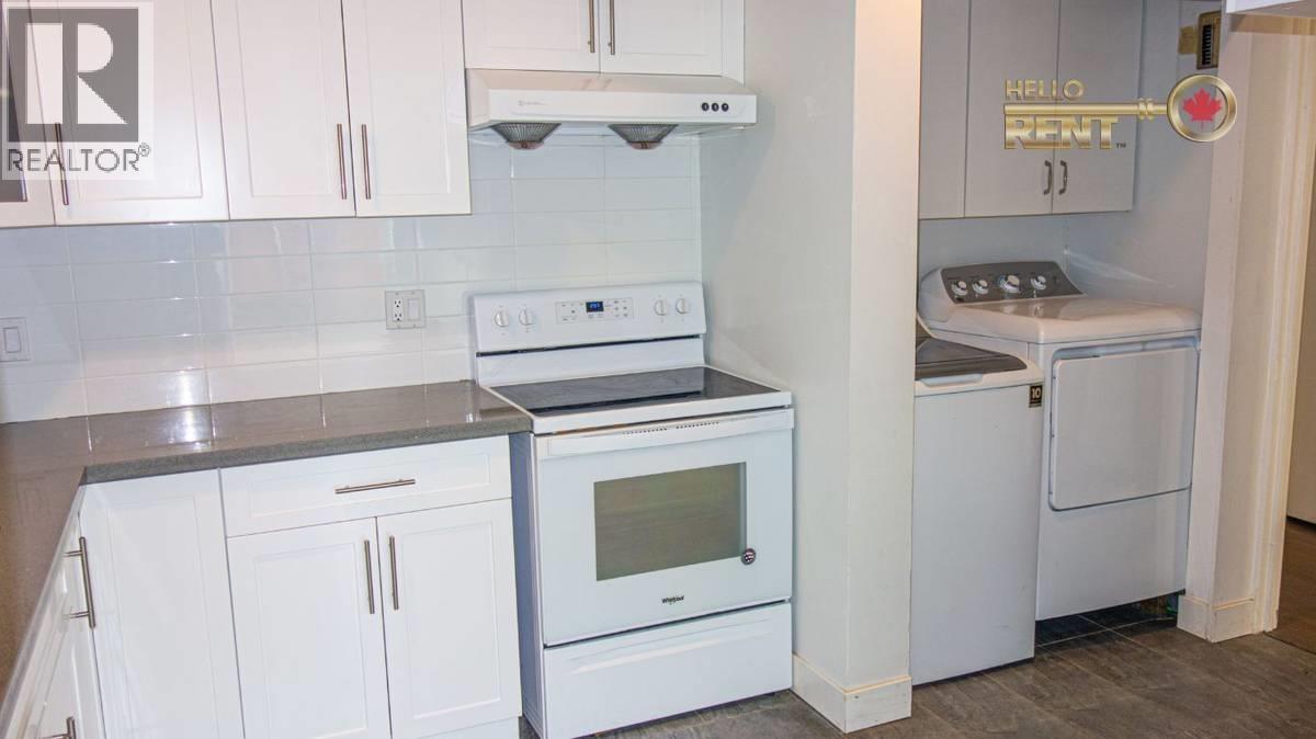 Photo 7 of 801 Westview Crescent, North Vancouver BC