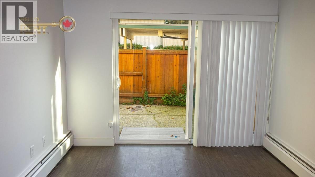 Photo 9 of 801 Westview Crescent, North Vancouver BC