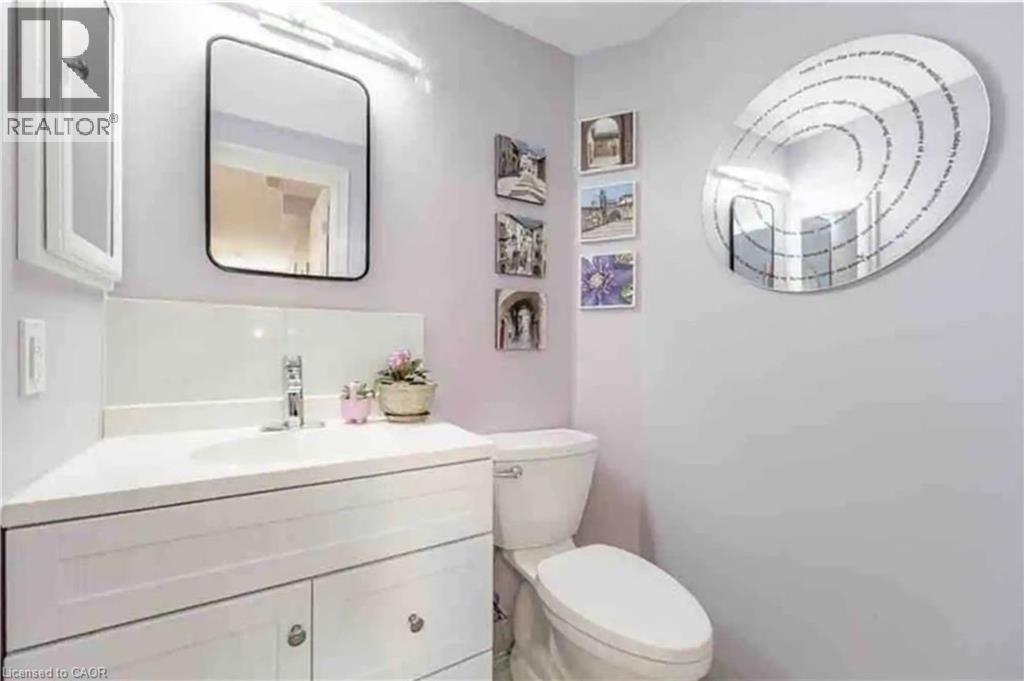 Photo 16 of 217 Donnici Drive Unit Main, Hamilton ON