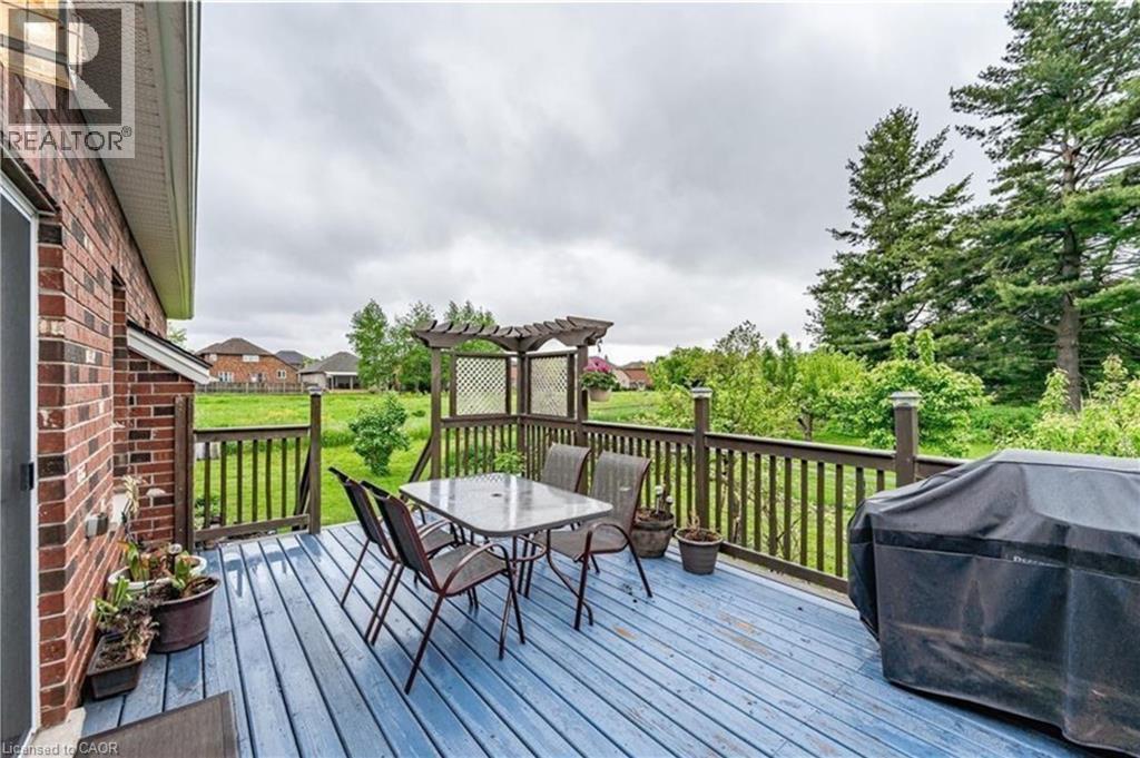 Photo 18 of 217 Donnici Drive Unit Main, Hamilton ON