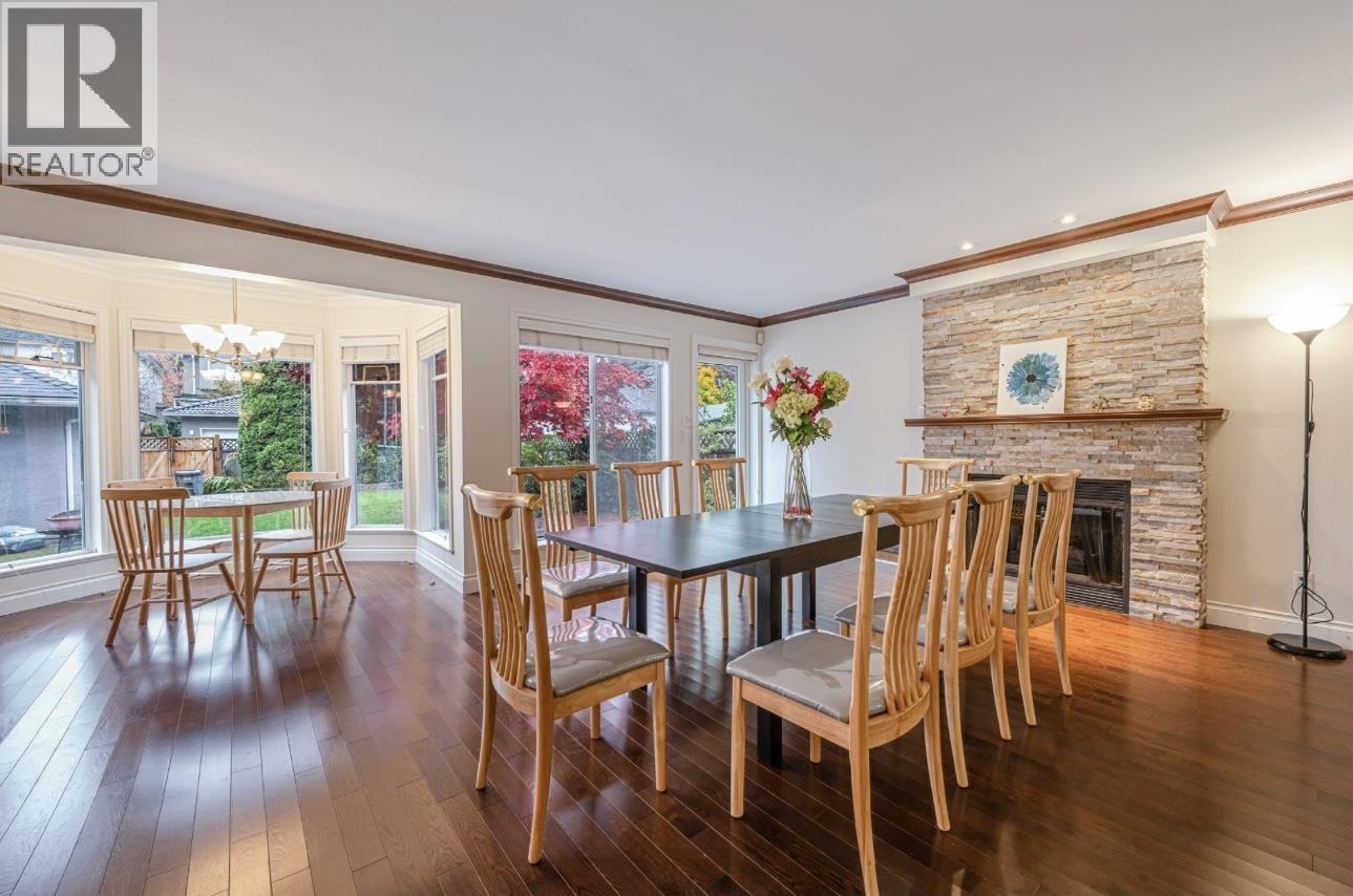 Photo 14 of 4570 W 13 Th Avenue, Vancouver BC