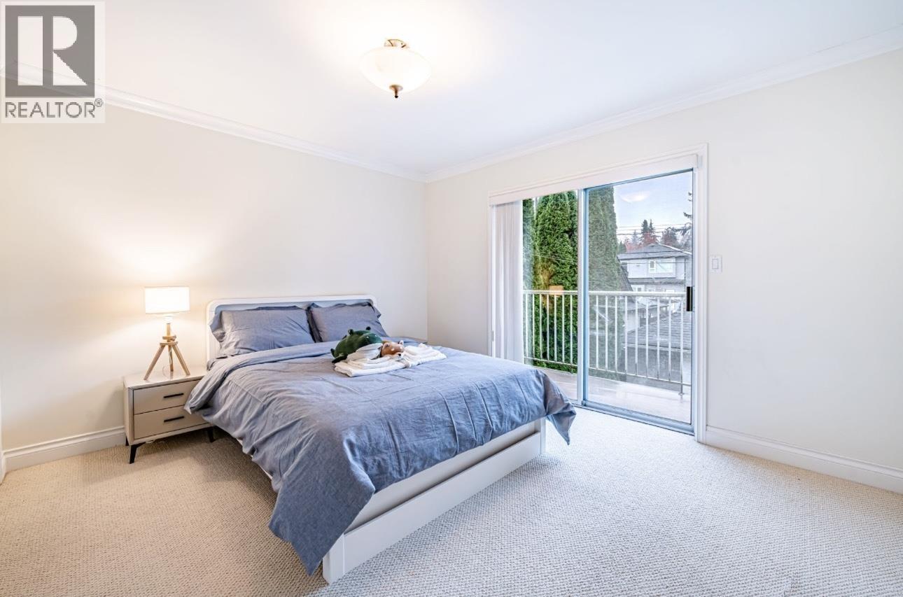 Photo 16 of 4570 W 13 Th Avenue, Vancouver BC