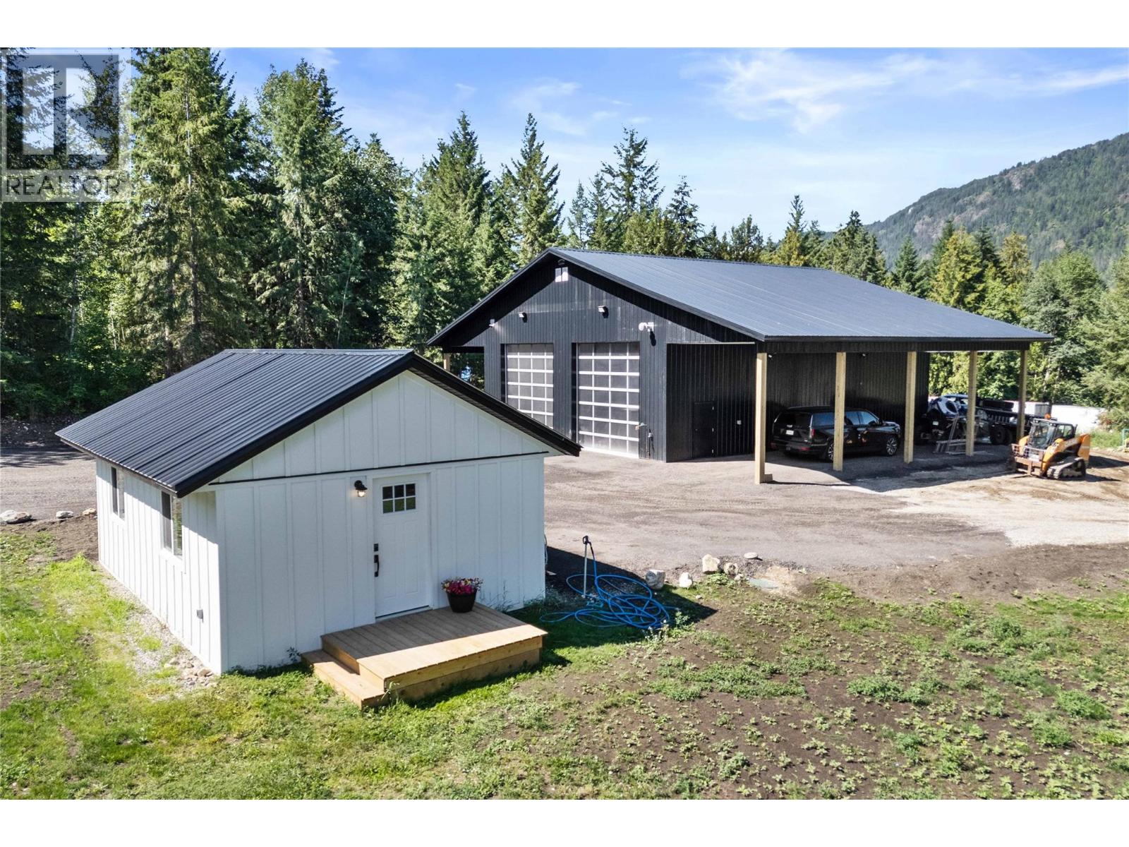Photo 80 of 22 Parsons Road, Mara BC
