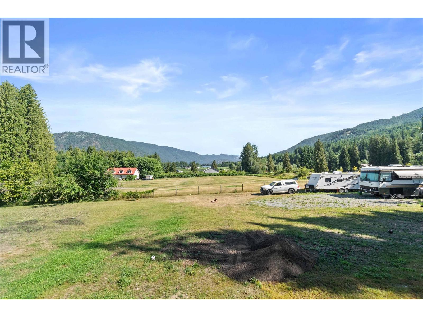 Photo 44 of 22 Parsons Road, Mara BC