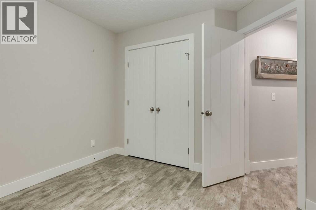Single Family House for Sale in  Child Avenue NE Renfrew Calgary 
