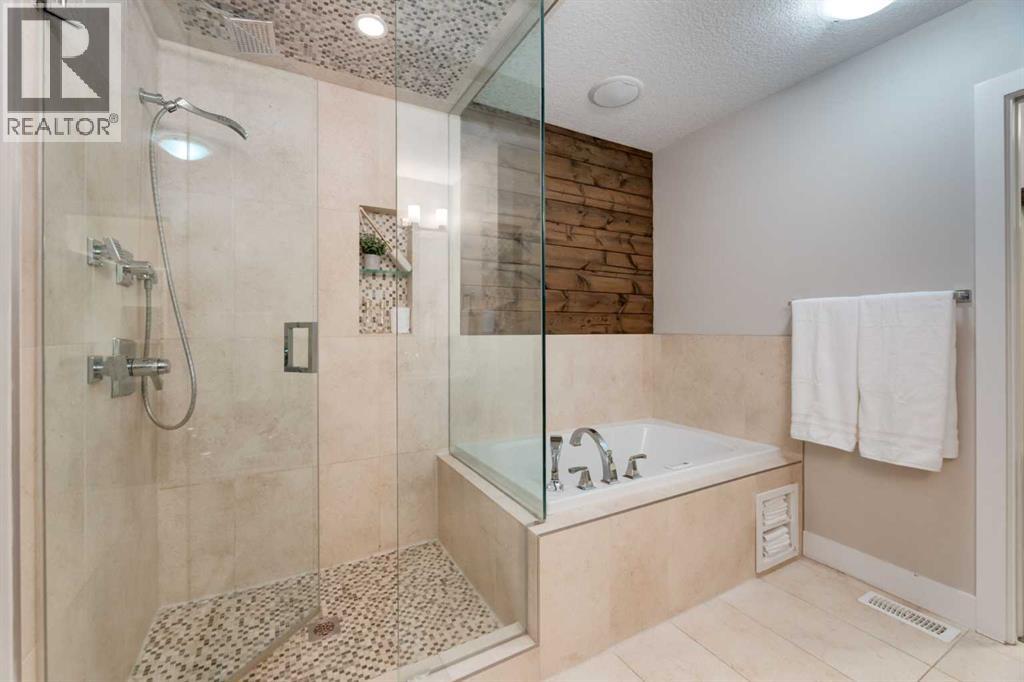 Single Family House for Sale in  Child Avenue NE Renfrew Calgary 