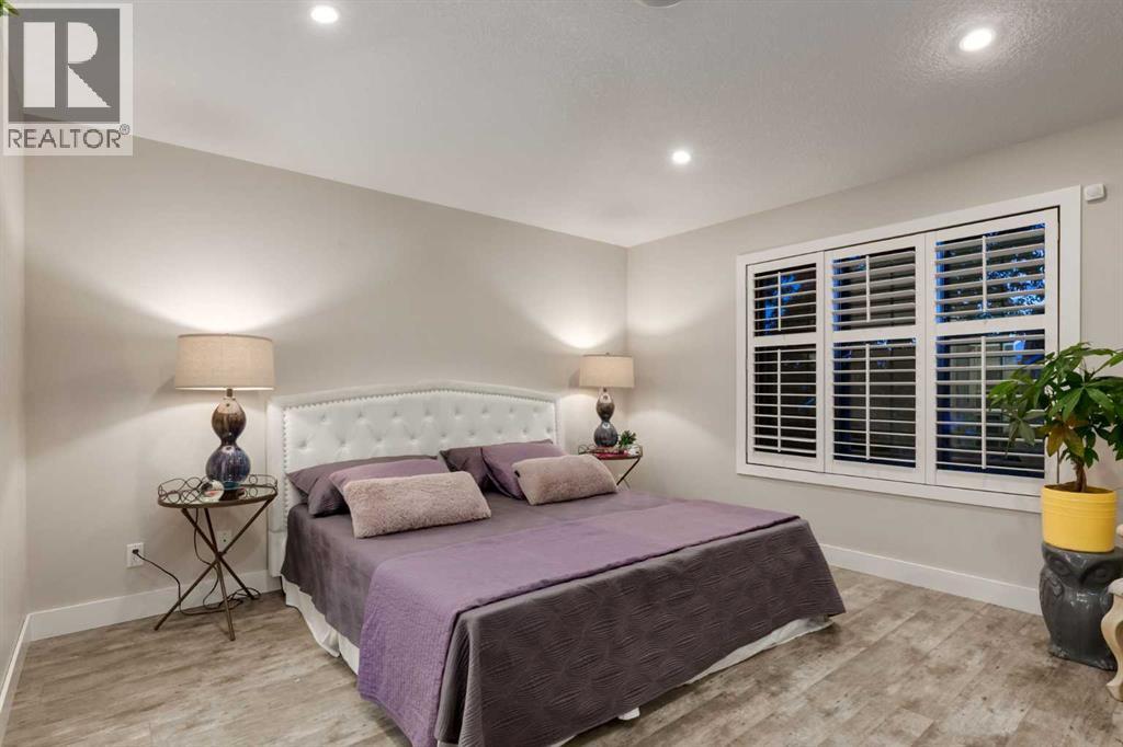 Single Family House for Sale in  Child Avenue NE Renfrew Calgary 