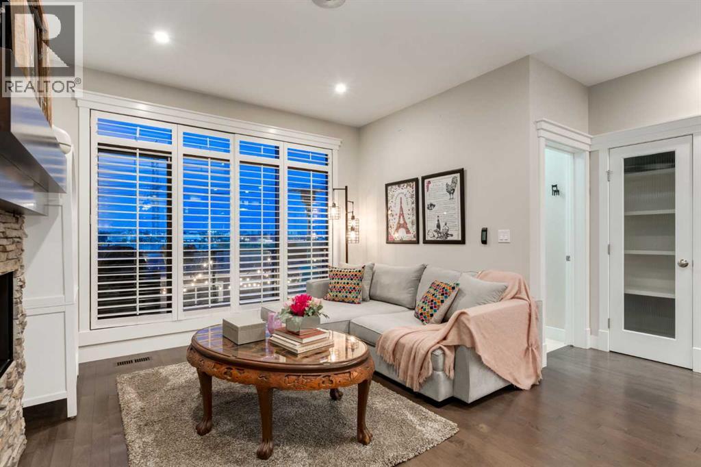 Single Family House for Sale in  Child Avenue NE Renfrew Calgary 