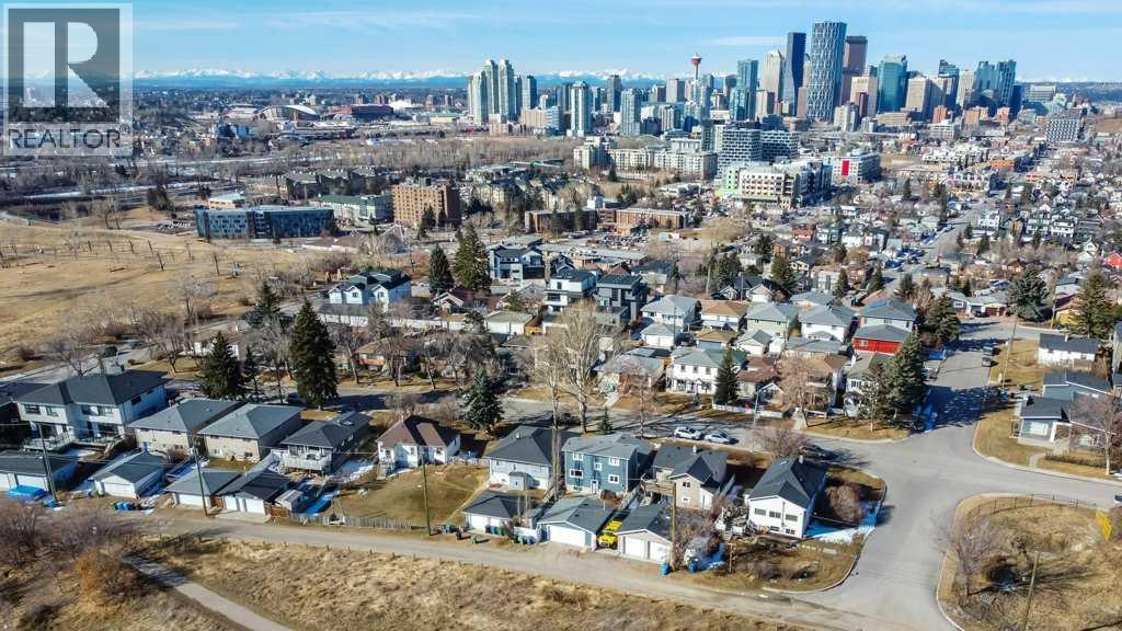 Single Family House for Sale in  Child Avenue NE Renfrew Calgary 