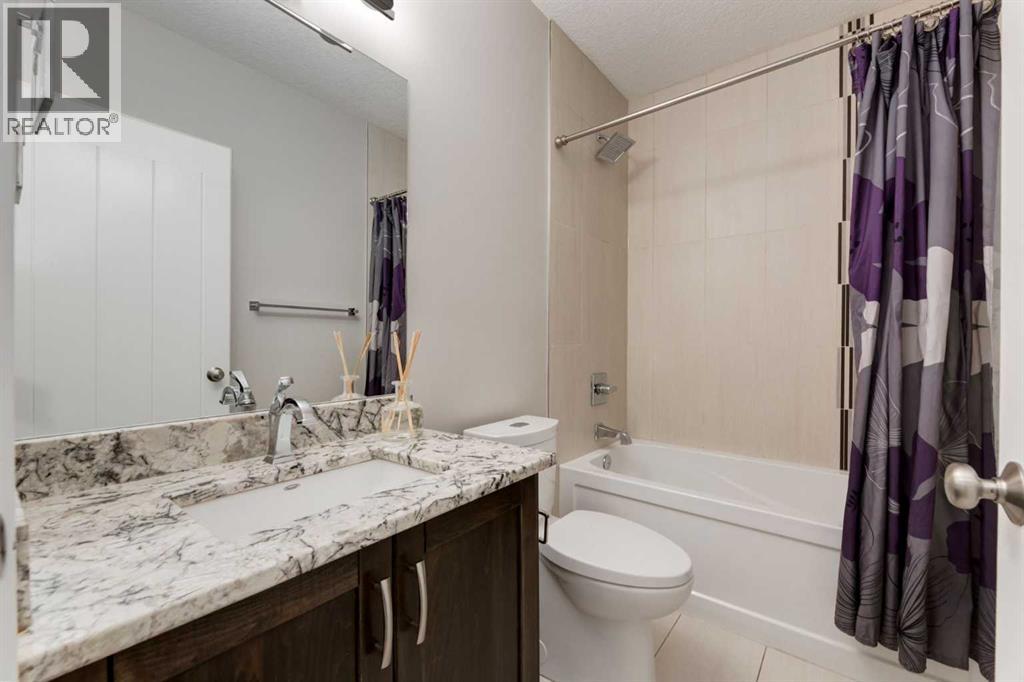 Single Family House for Sale in  Child Avenue NE Renfrew Calgary 