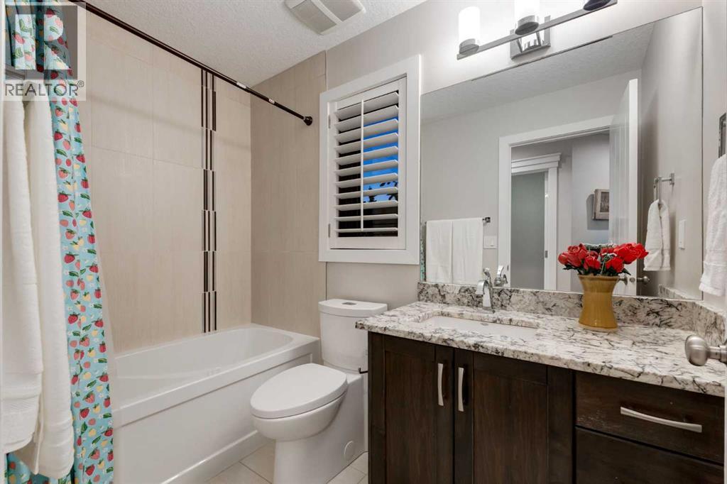 Single Family House for Sale in  Child Avenue NE Renfrew Calgary 
