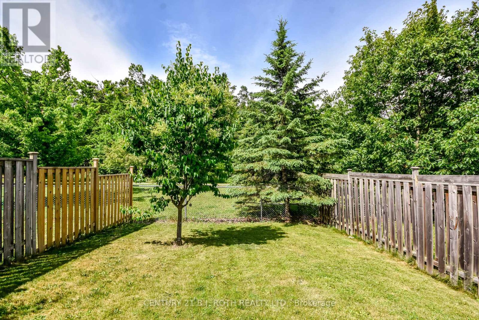 Photo 26 of 32 Goodwin Drive, Barrie ON
