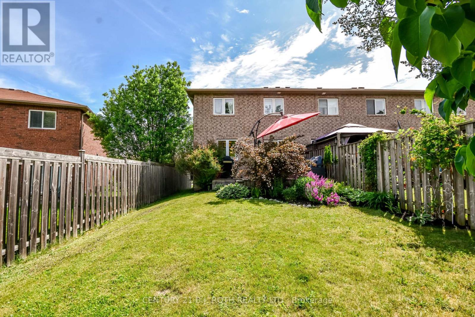 Photo 25 of 32 Goodwin Drive, Barrie ON
