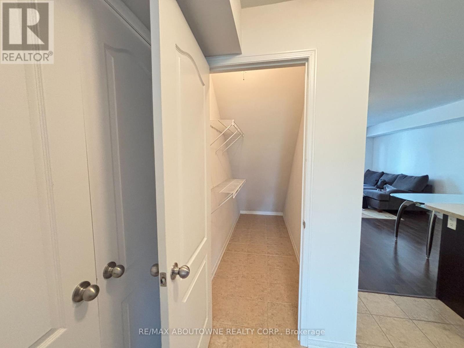 Photo 23 of 12 35 Hays Boulevard, Oakville ON
