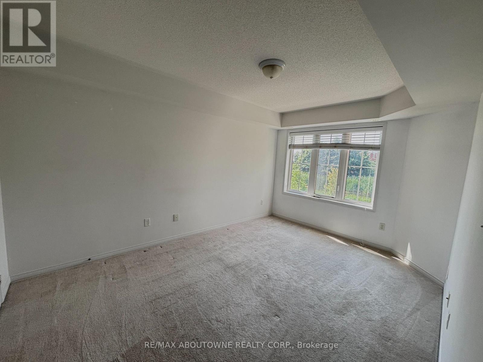 Photo 29 of 12 35 Hays Boulevard, Oakville ON