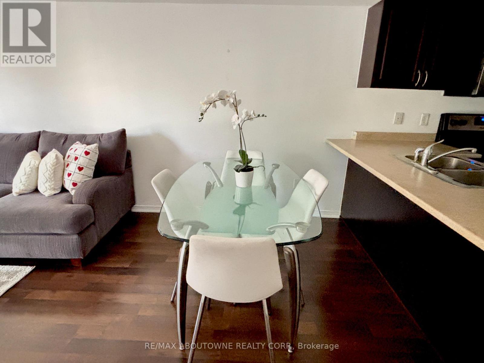 Photo 19 of 12 35 Hays Boulevard, Oakville ON
