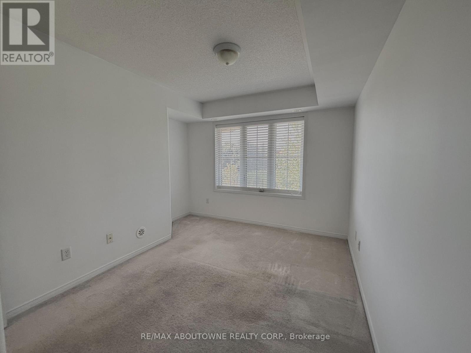 Photo 26 of 12 35 Hays Boulevard, Oakville ON