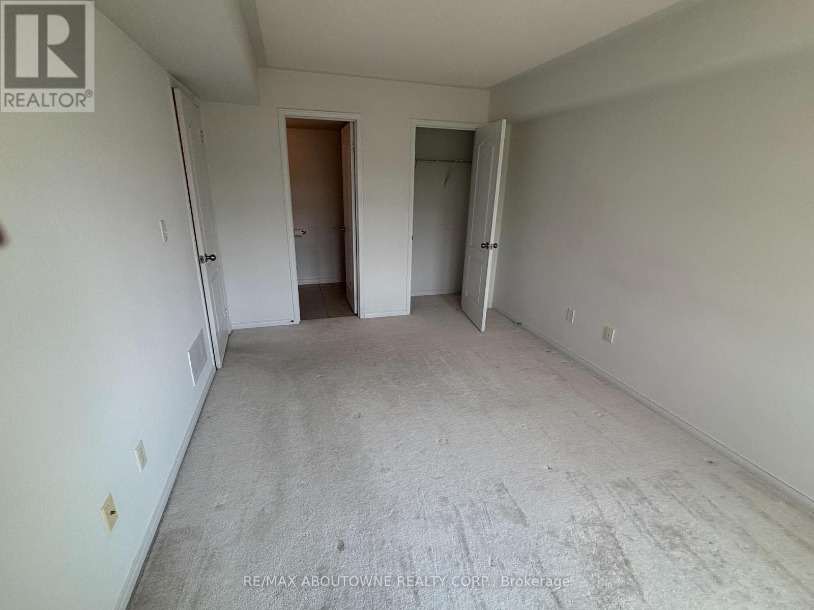 Photo 31 of 12 35 Hays Boulevard, Oakville ON