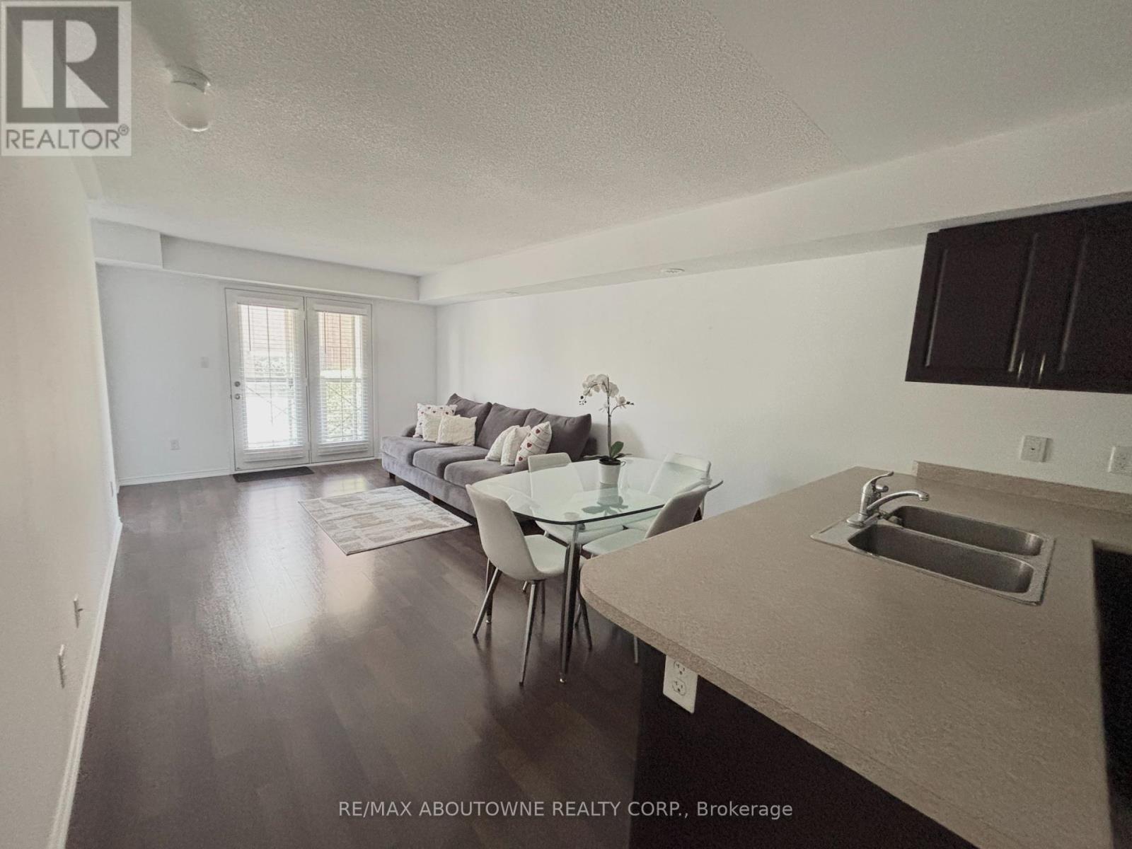 Photo 20 of 12 35 Hays Boulevard, Oakville ON