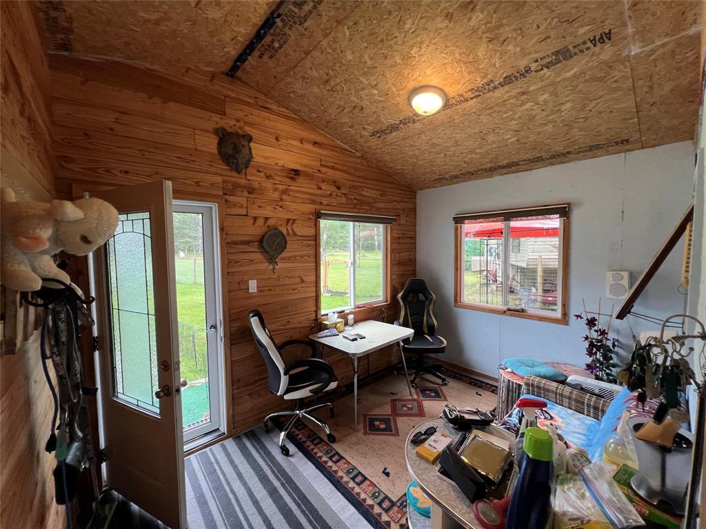 Photo 10 of 25 William Avenue, Hadashville MB