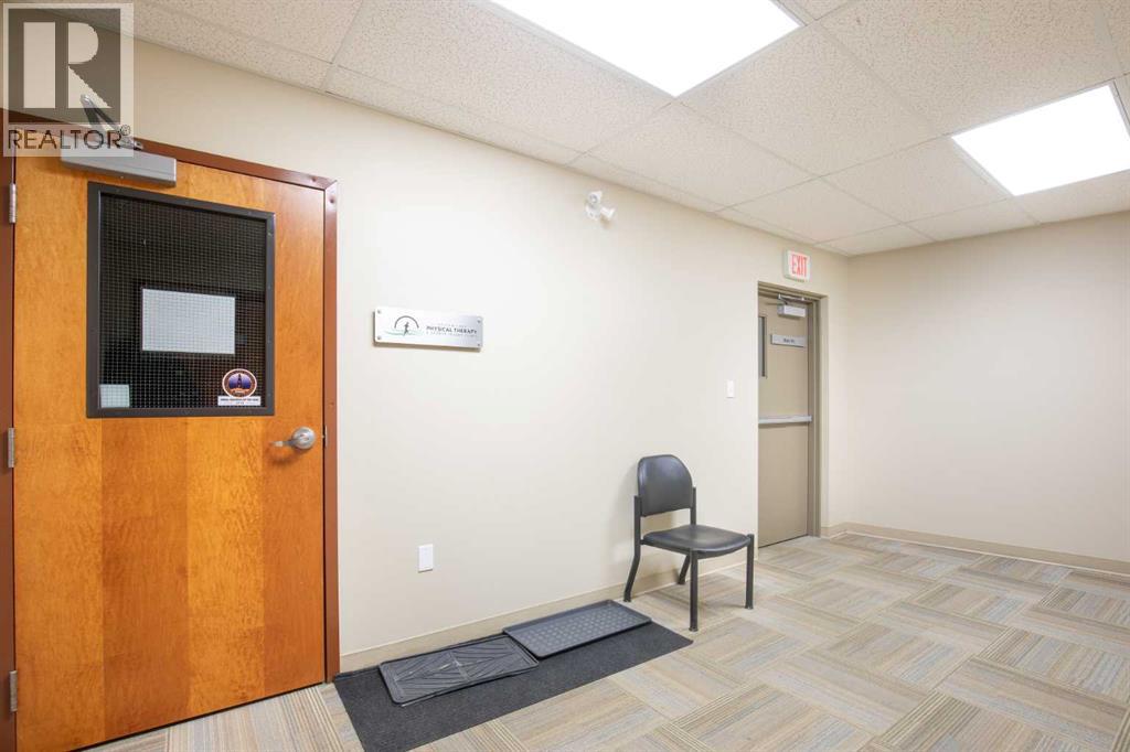 Photo 21 of 5007 46 Street, Sylvan Lake AB