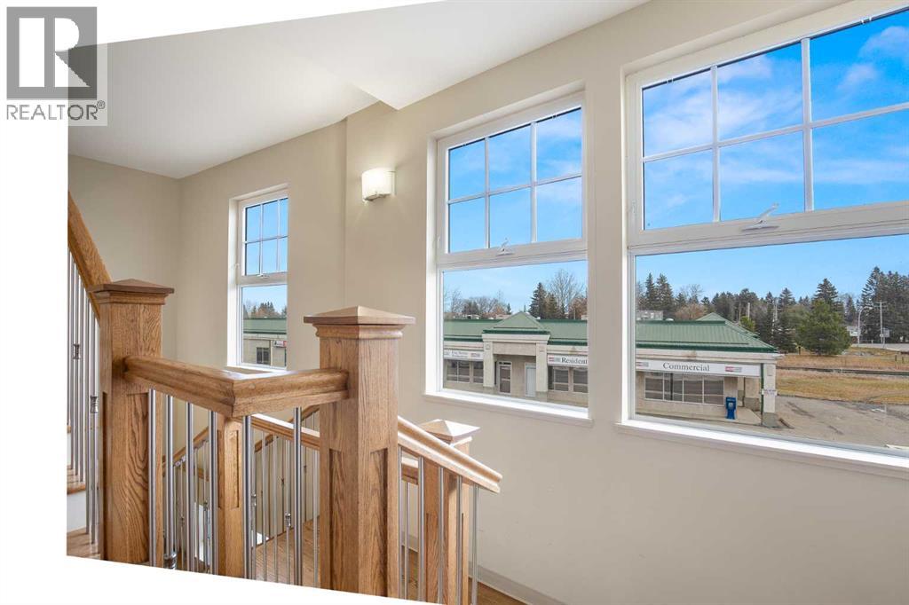 Photo 25 of 5007 46 Street, Sylvan Lake AB
