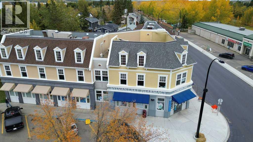 Photo 4 of 5007 46 Street, Sylvan Lake AB