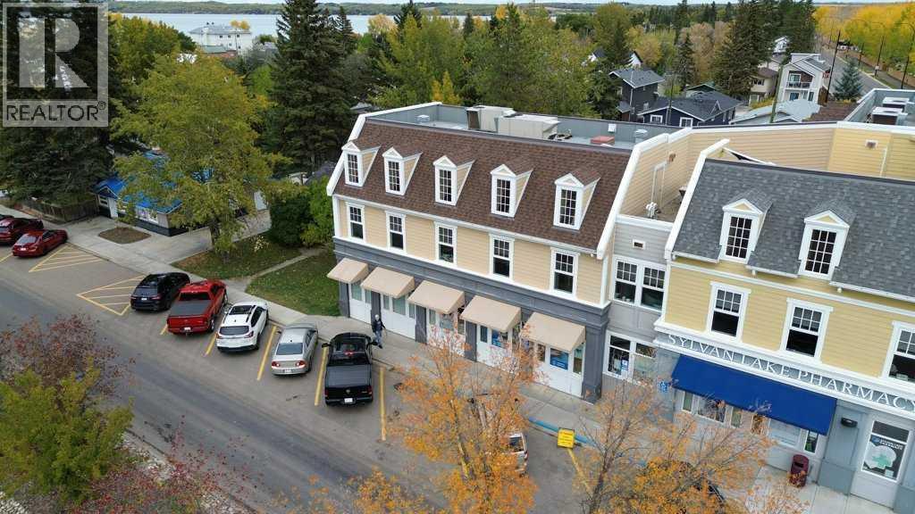 Photo 5 of 5007 46 Street, Sylvan Lake AB