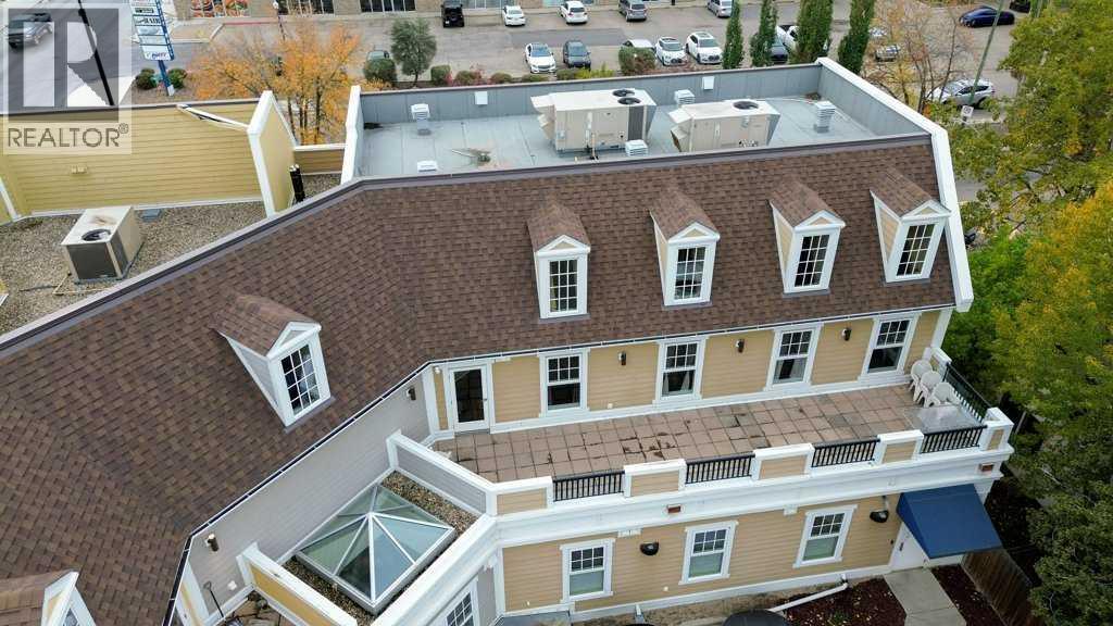 Photo 9 of 5007 46 Street, Sylvan Lake AB