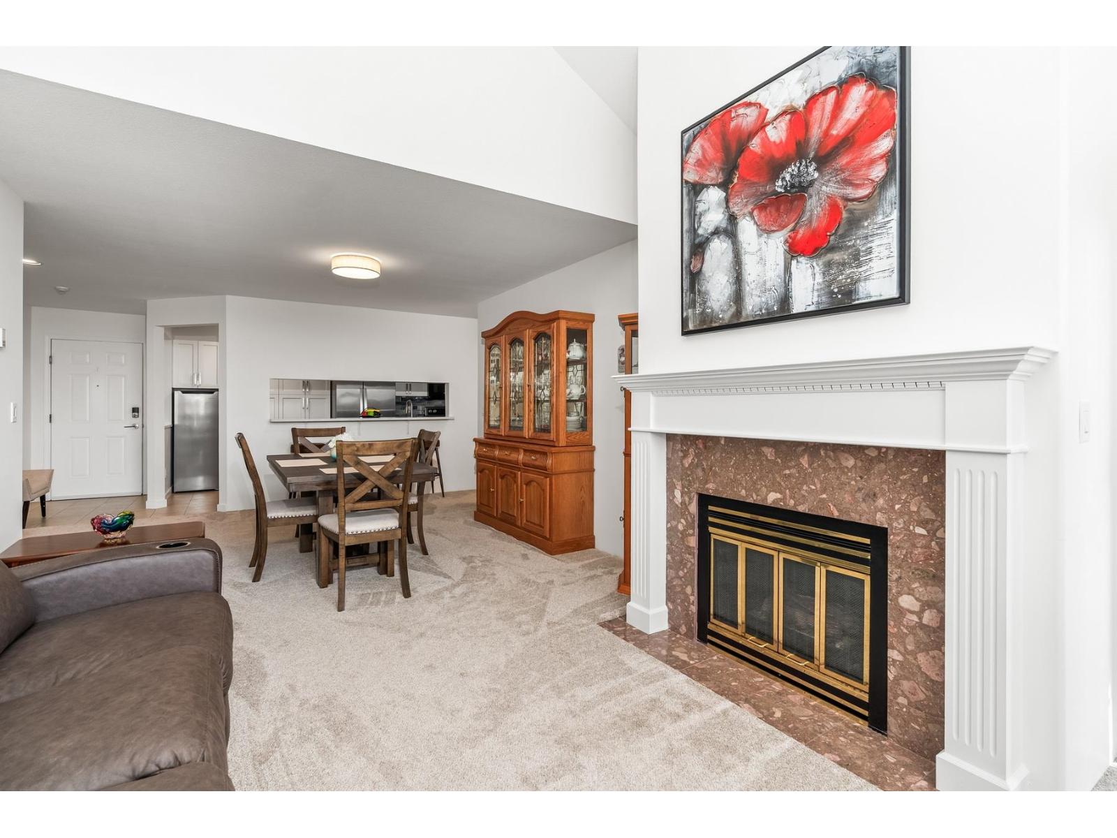 Photo 9 of 307 20381 96 Avenue, Langley BC