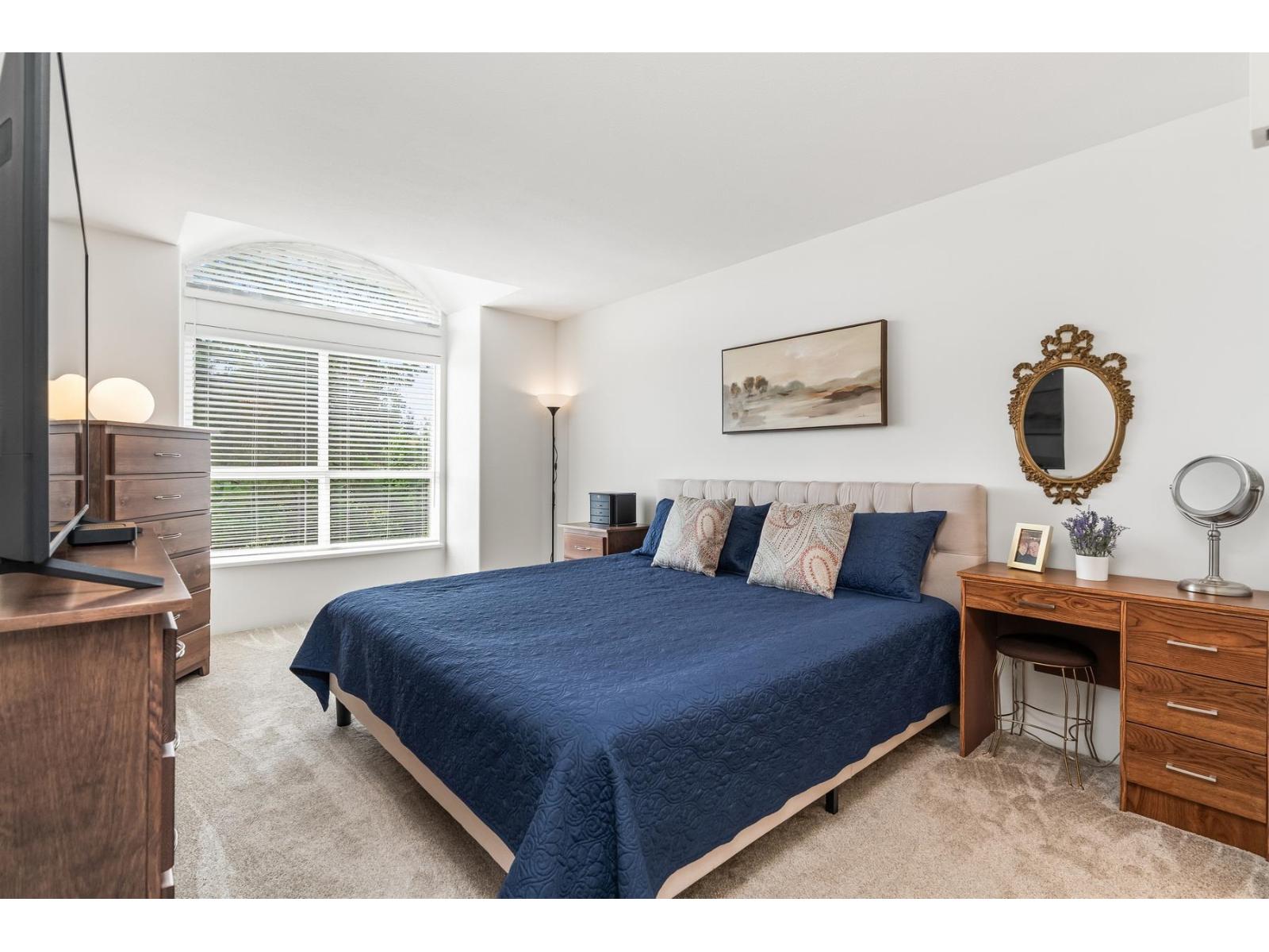 Photo 1 of 307 20381 96 Avenue, Langley BC