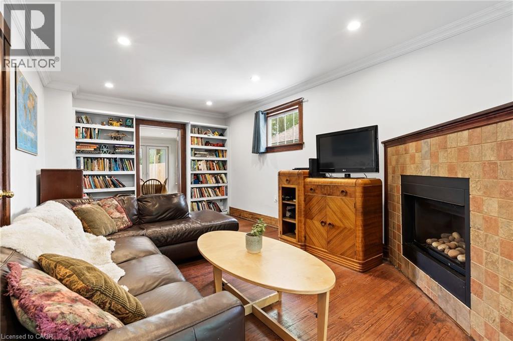 Photo 9 of 42 Chaplin Avenue, St Catharines ON