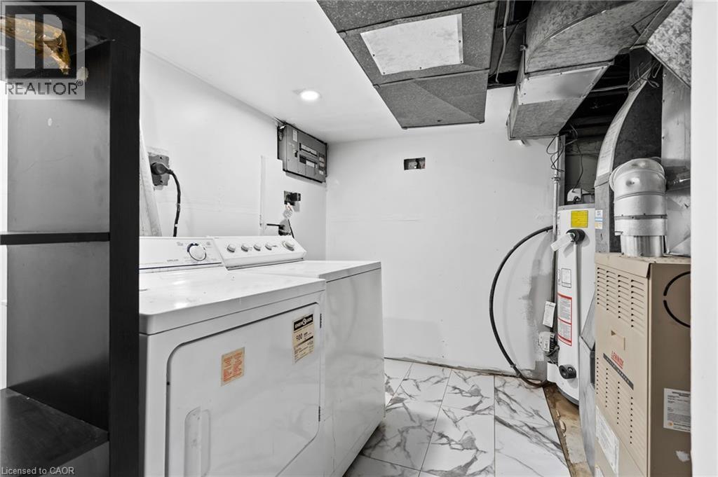 Photo 31 of 42 Chaplin Avenue, St Catharines ON