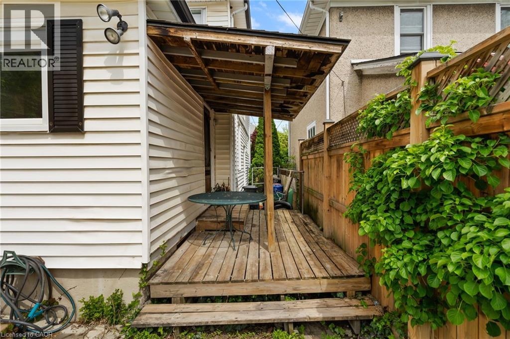 Photo 34 of 42 Chaplin Avenue, St Catharines ON